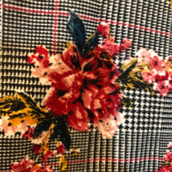 Floral Blazer - Picture 5 of 5